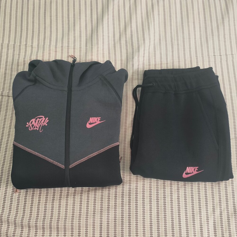 Nike Tech Fleece × Central Cee SYNA Full Tracksuit (Brand new, size Medium)
